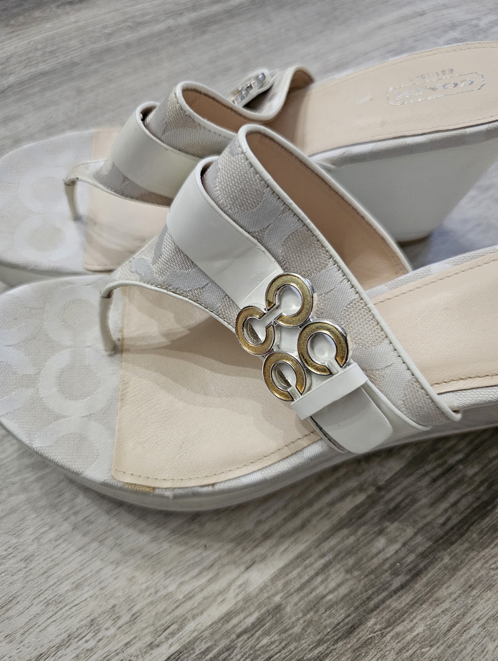 Coach beige cream platform sandals size 10 - Picture 6 of 9